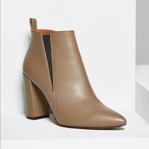 NEW W/O BOX BCBGMaxAzria Leather Ankle Boots